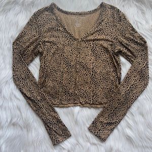American Eagle Soft and Sexy plush cheetah long sleeve cropped top